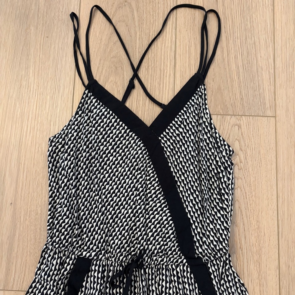 Romper with Crisscross Straps - Picture 2 of 4
